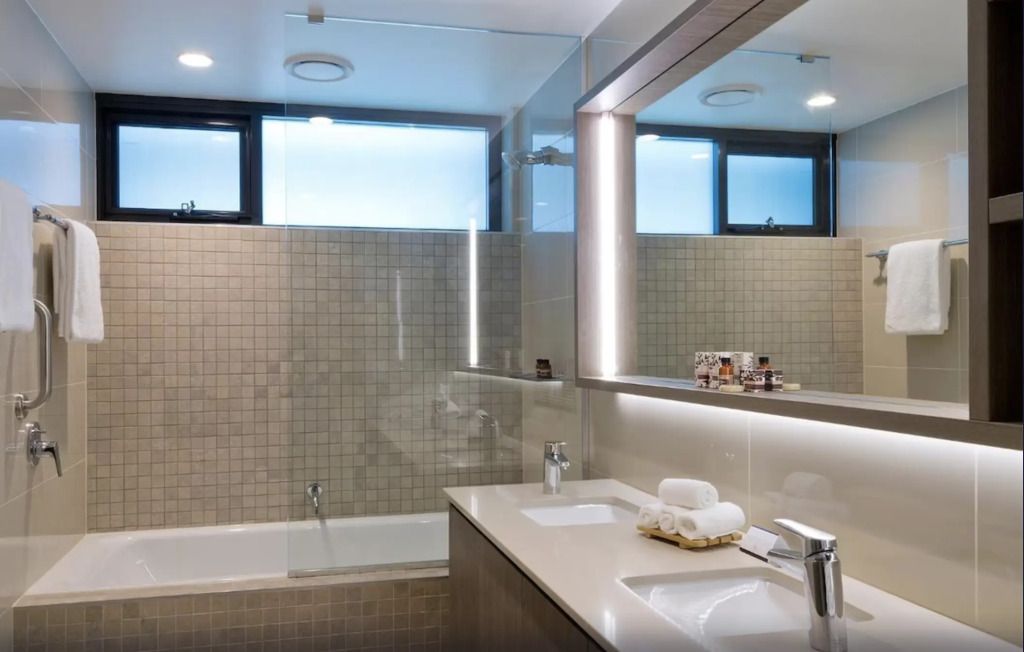 The Glen Hotel and Suites