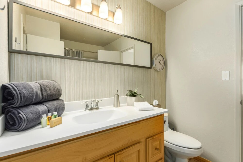 Lodge Townhouse 2 Bedroom Townhouse by Redawning