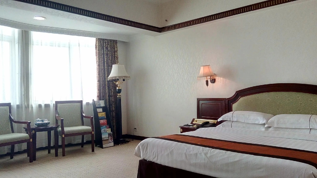 He Xing Hotel 