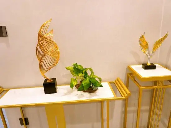 Yifan Hotel