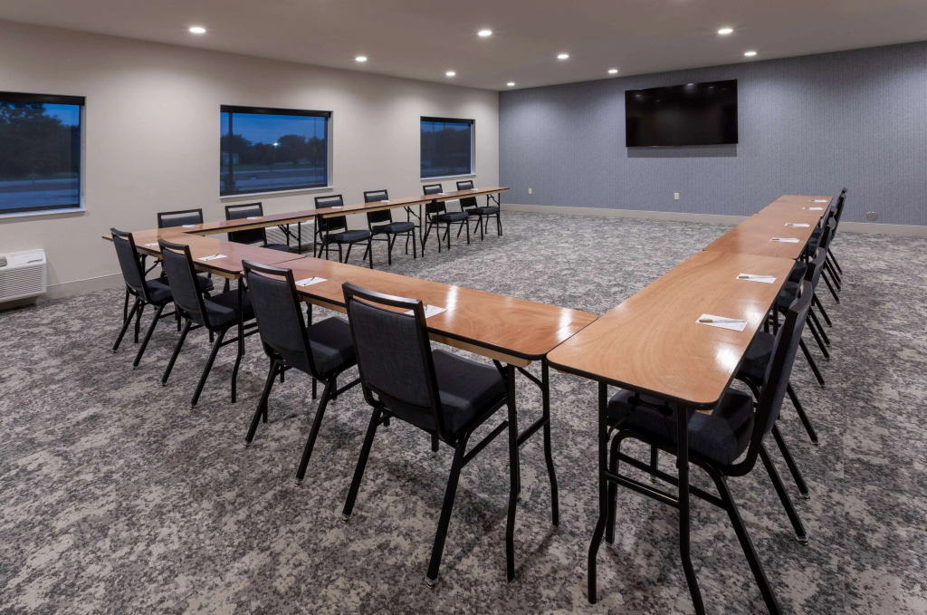 GrandStay Hotel & Suites Johnston-Des Moines, IA