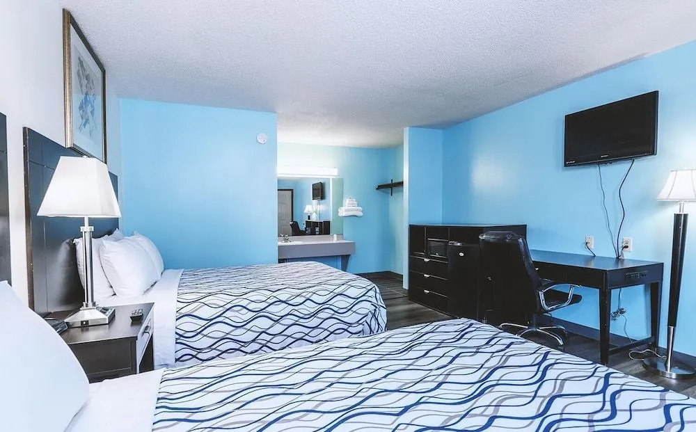 Blue Way Inn & Suites Wellington
