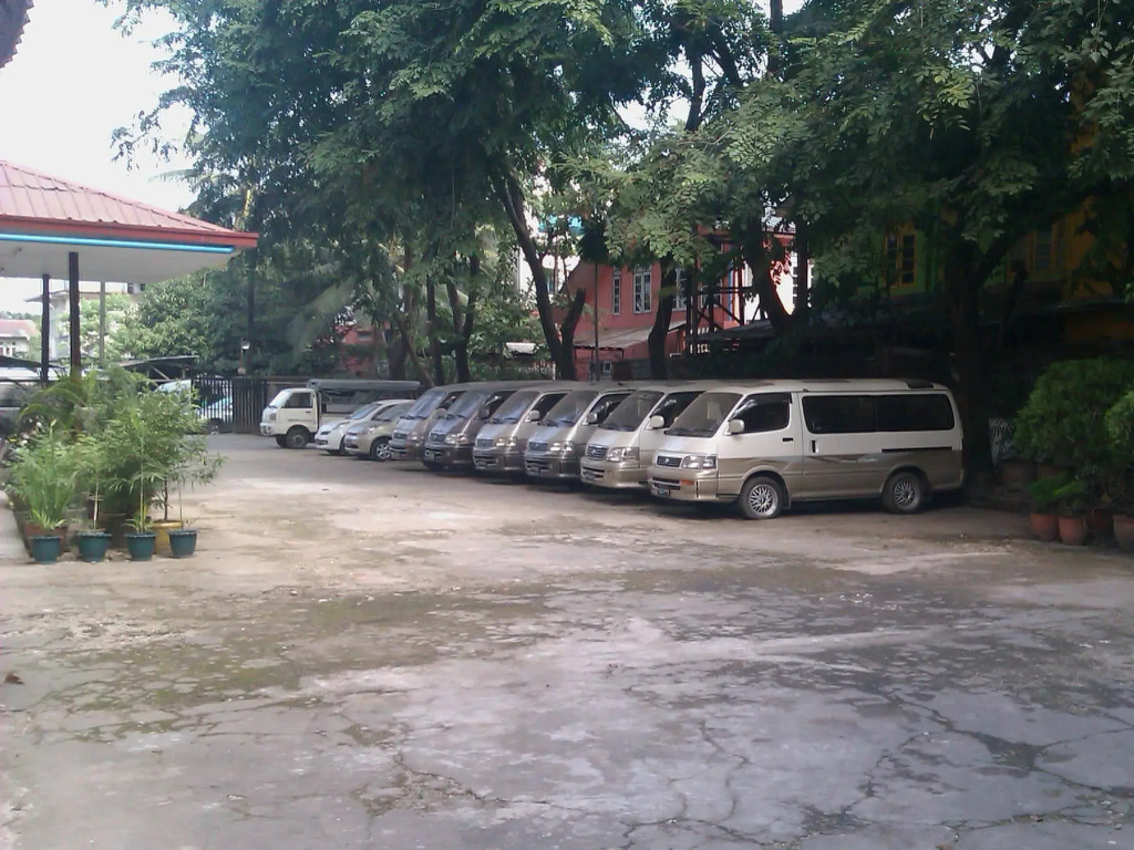 Eden Palace Hotel