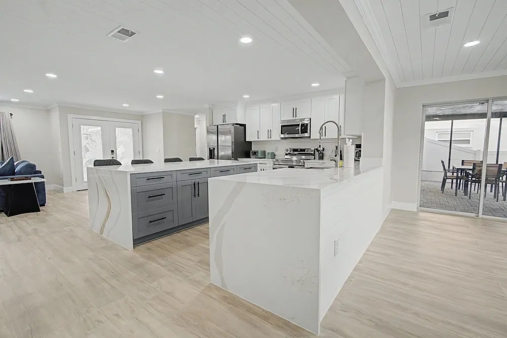 Harbor Island - 4900 Shoreview Ct 3 Bedroom Home