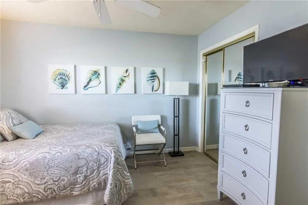 Wind Drift 208 - 2 Br condo by RedAwning