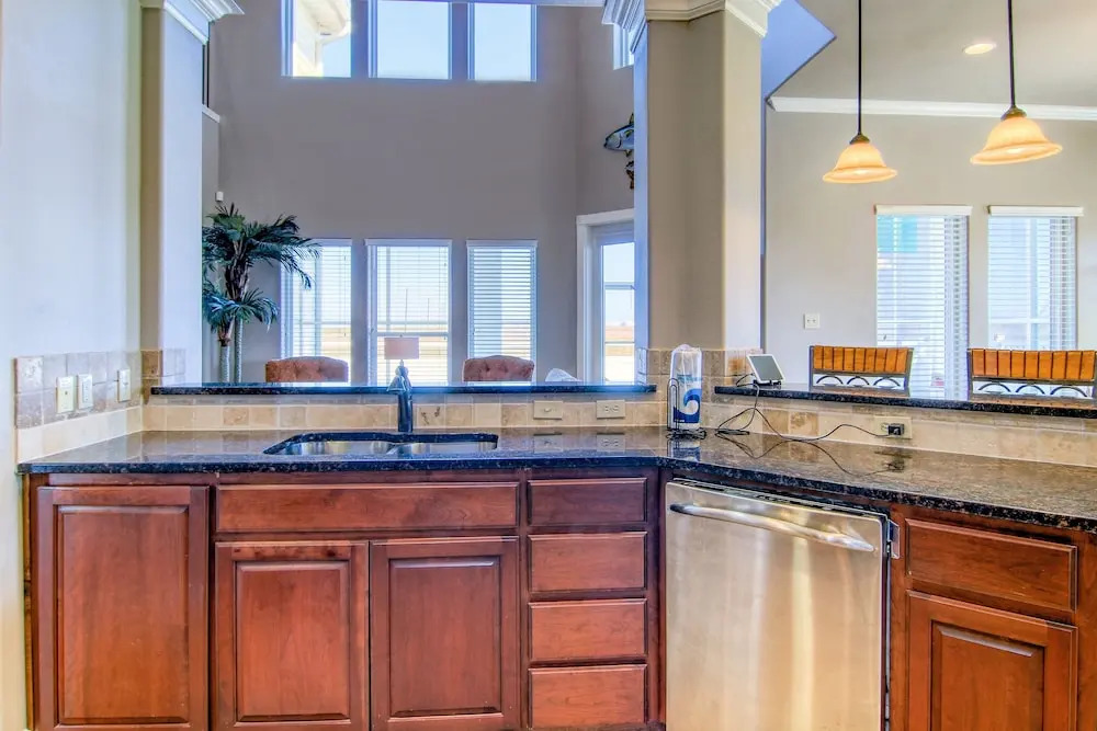 The Yellow Rose of Port A 4 Bedrooms 3 Bathrooms Home