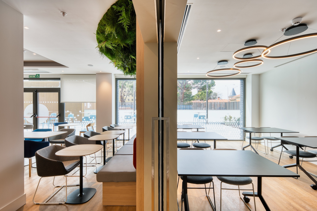 Holiday Inn Express - Madrid - Airport by IHG
