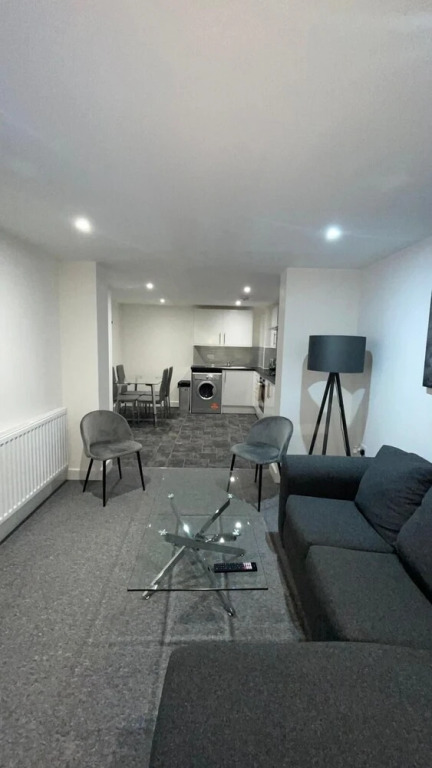 Immaculate 2-bed Apartment in London