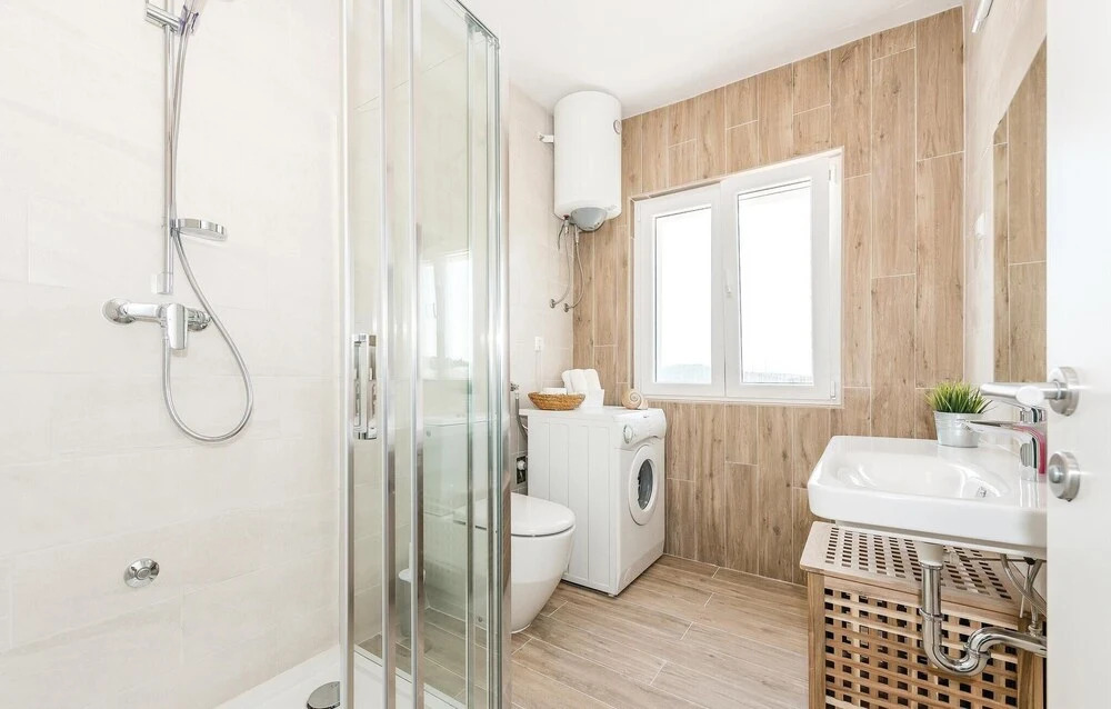 Amazing Home in Rogoznica With Wifi and 3 Bedrooms