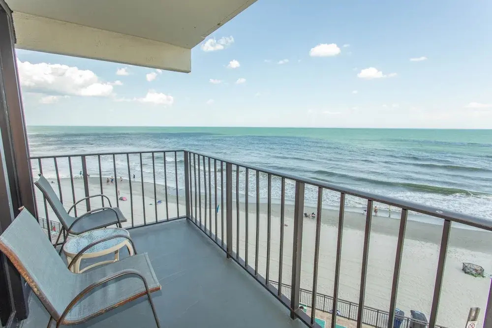 Royal Garden Resort 415 2 Bedroom Condo by RedAwning