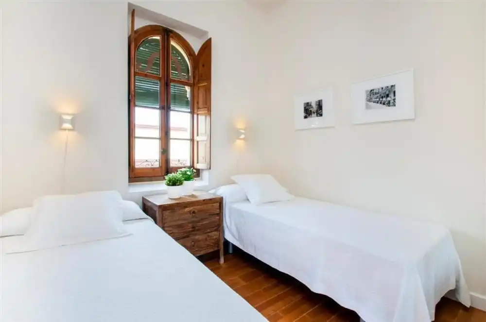 Cozy & Bright 2 Bd Apartment, Plaza de la Maestranza