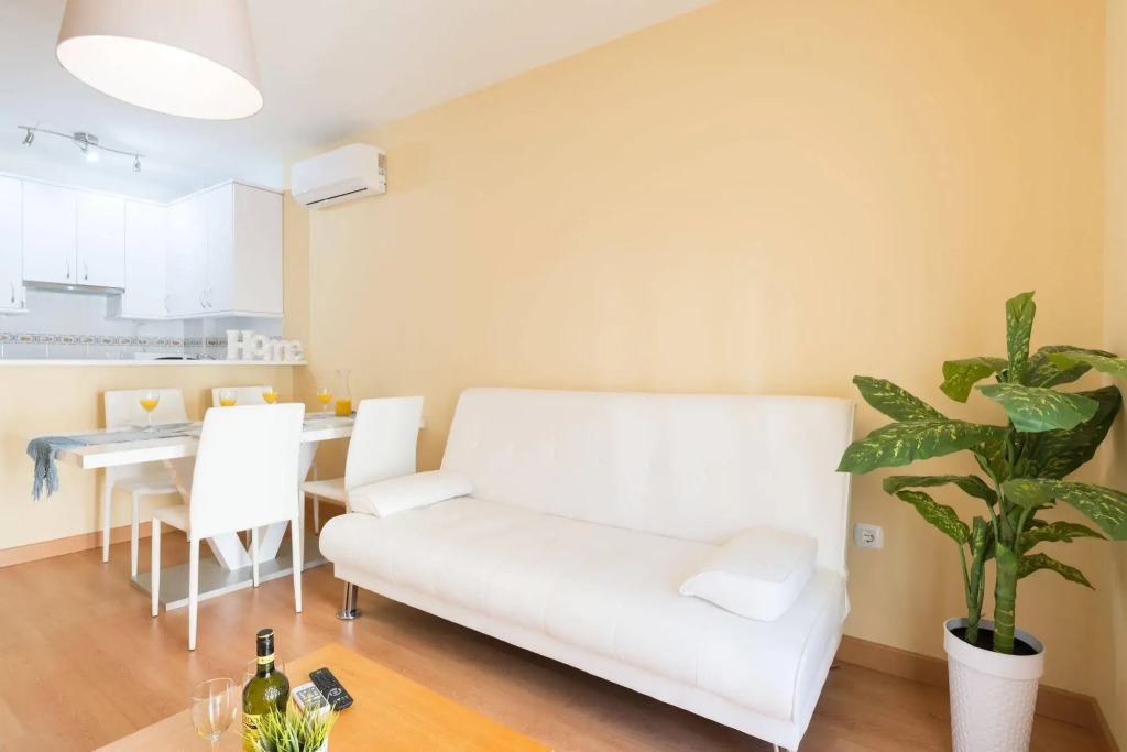  Shiny Lud Family Apartment