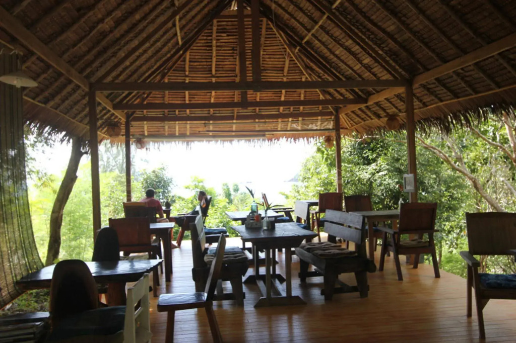 Chomjan Resort