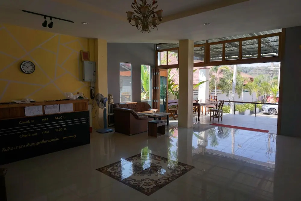 Eing Pu Chiangkhan Hotel
