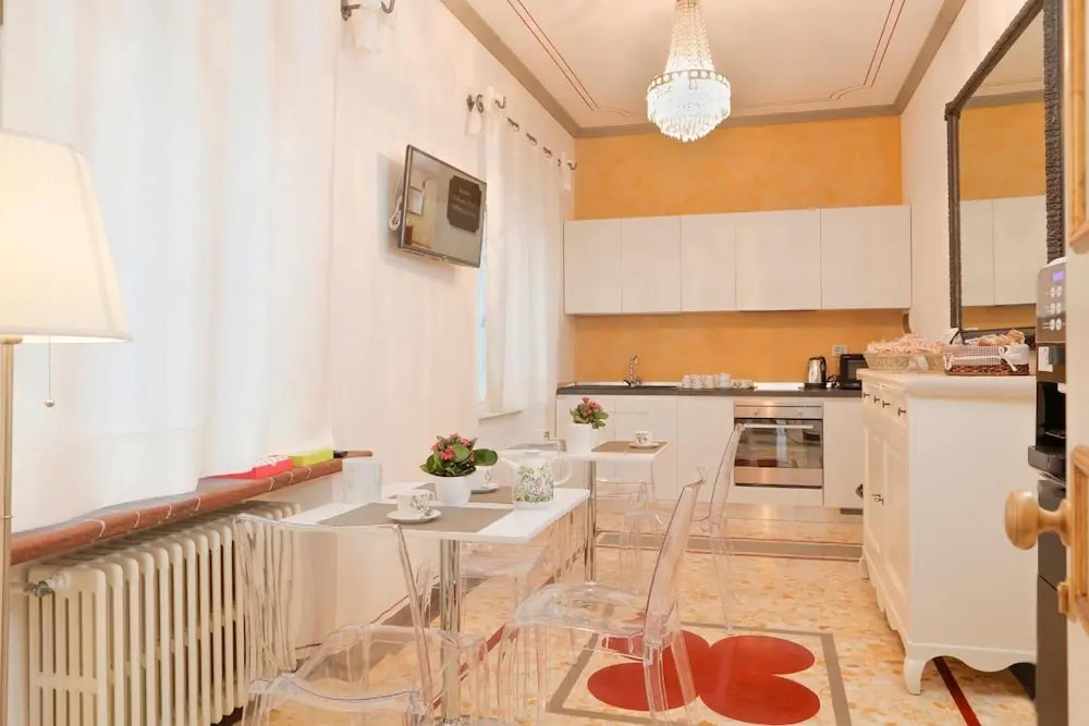 Palazzo Mari suite & rooms b&b