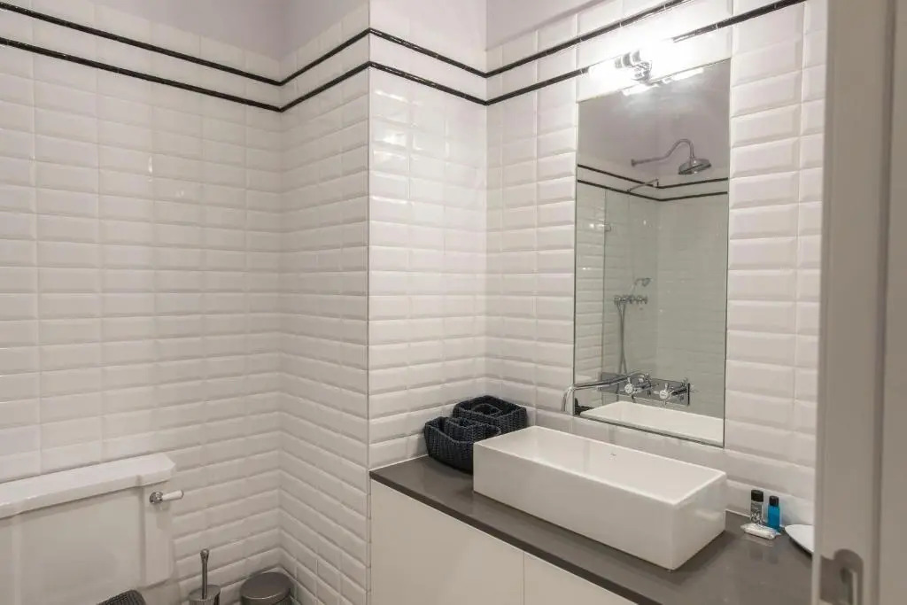 Lovelystay - Charming 3 Bedroom Wonder Downtown