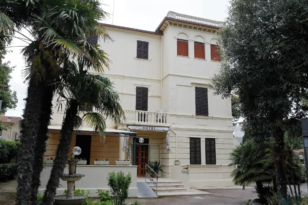 Hotel Villa Pina