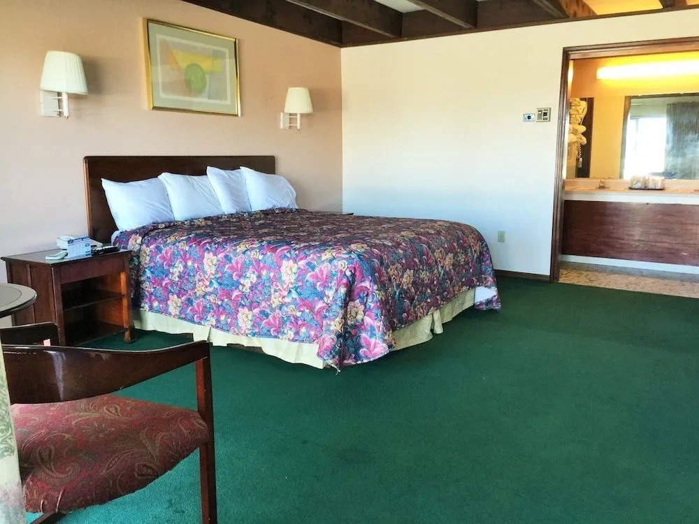 Tollway Inn Beloit