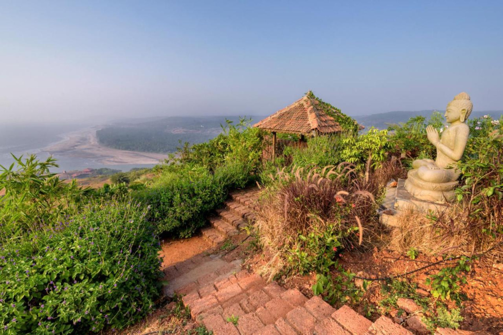 SaffronStays Villa 270, Dapoli