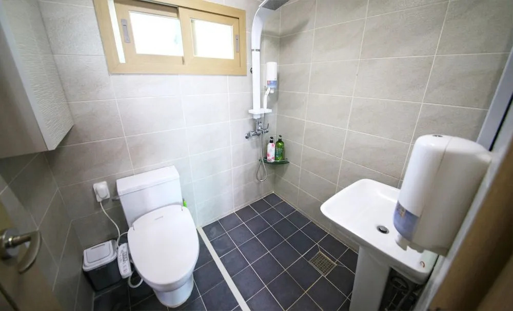 Peter Pan Guesthouse - Hostel