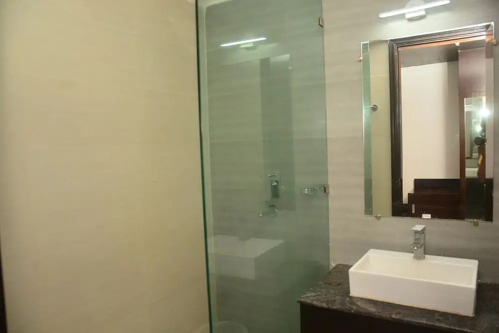 Sai Mukut Service Apartment