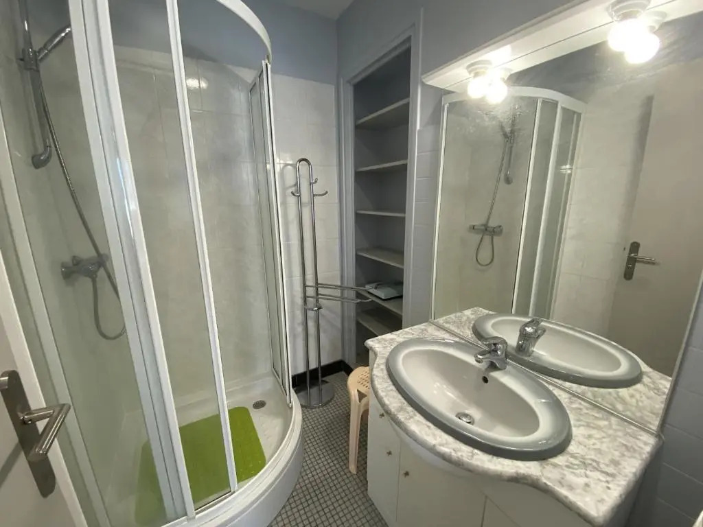 Maison Lorient, 7 pièces, 10 personnes - FR-1-349-152