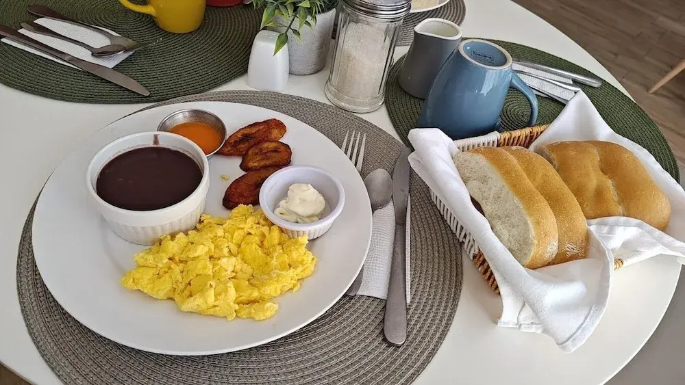 LAurora Inn