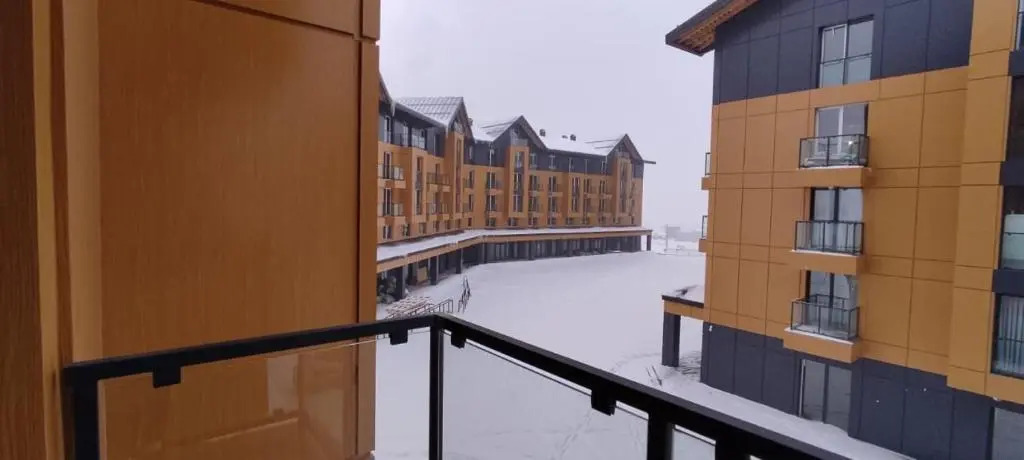 Evdo Apartments F4 Wooden Room