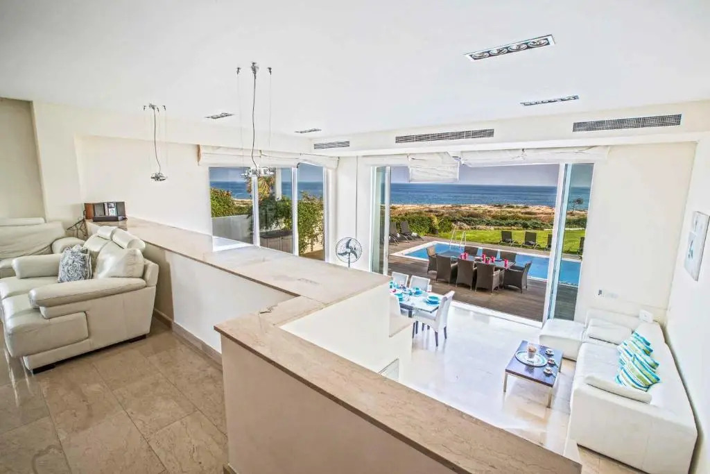 Villa Rhea