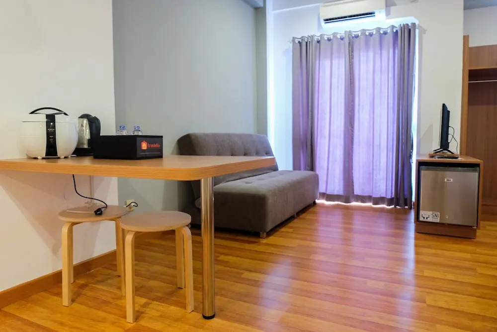 Spacious Studio Apartment at Grand Center Point