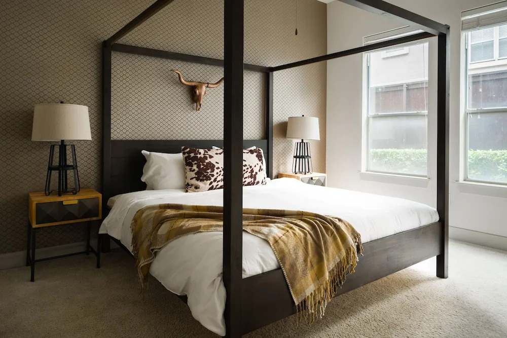 Deluxe Galleria Suites by Sonder