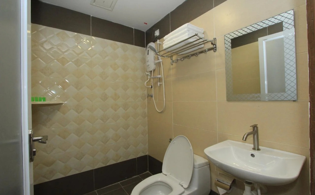 Veer Hotel