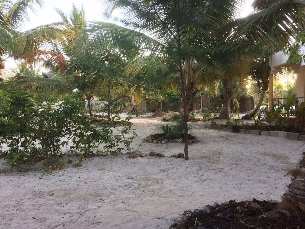 Mnana Beach Bungalows