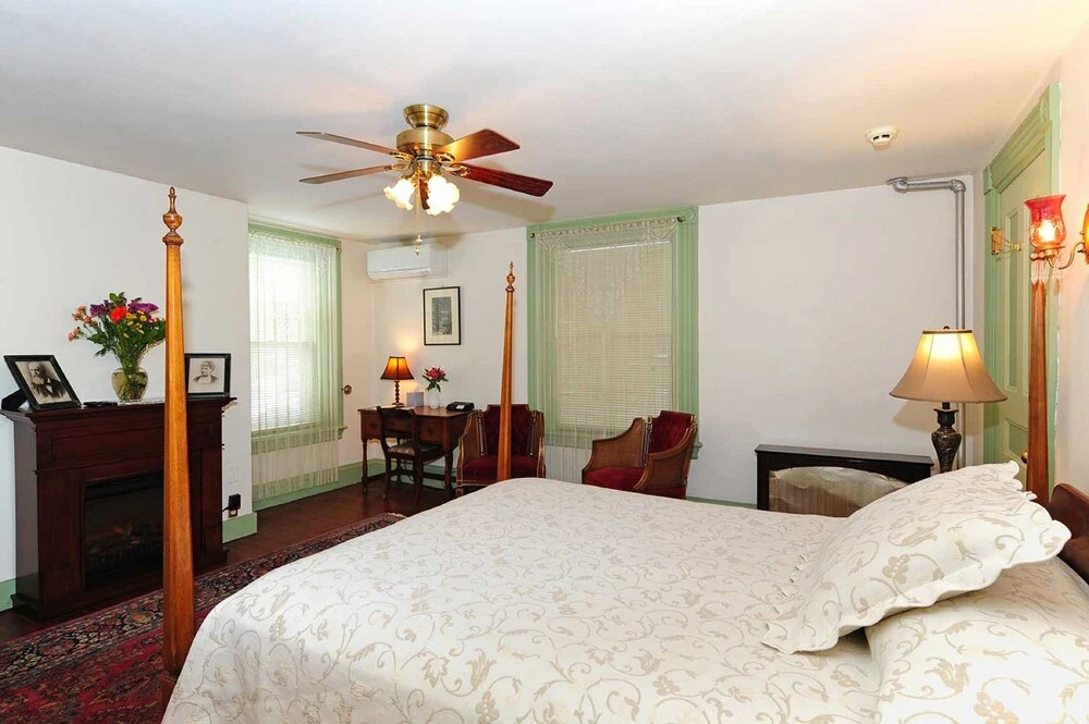 Wainwright Inn