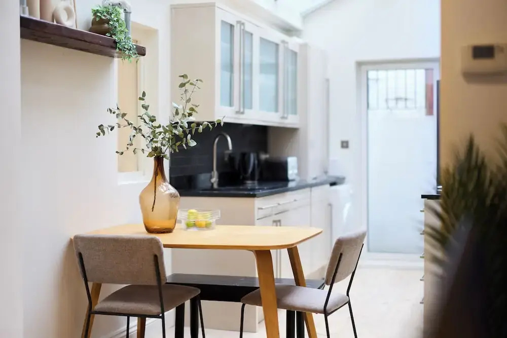 The Fulham Patio Apartment