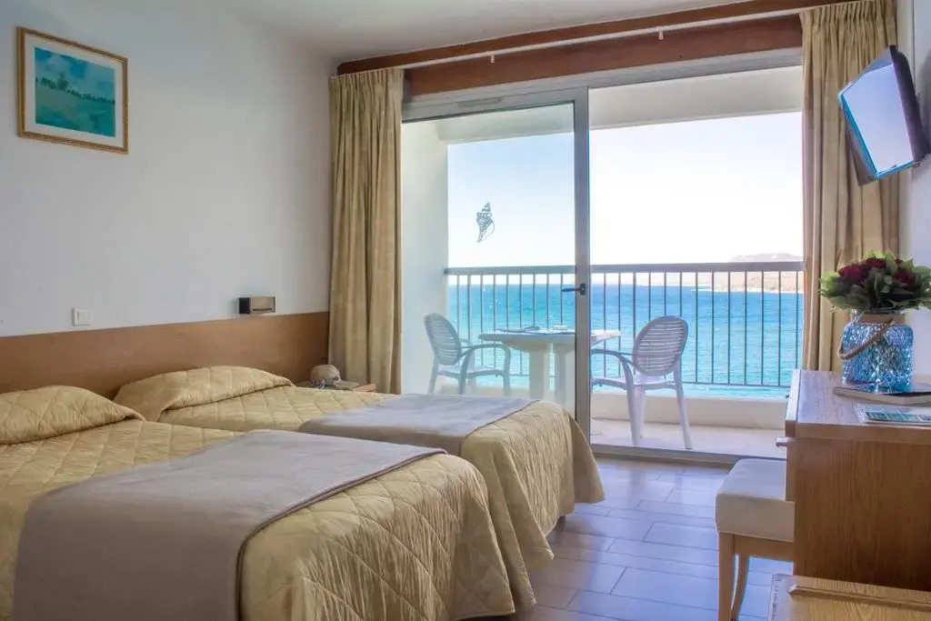 Hotel Roc E Mare