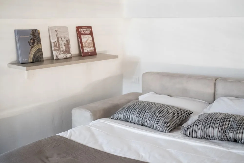 Silver Novella Luxury Apartment