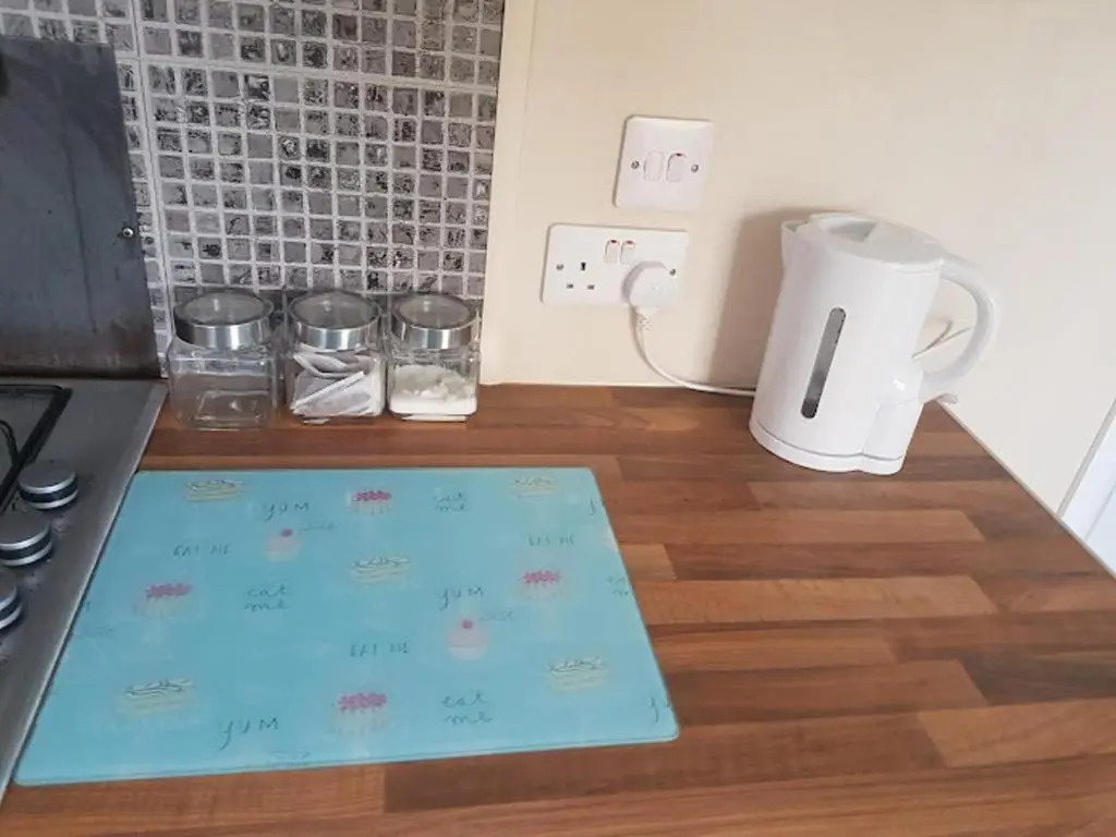 Lovely 2-bed Chalet at Robinhood Retreat Free Park