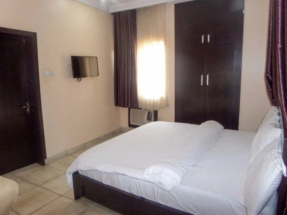 Siman Suites