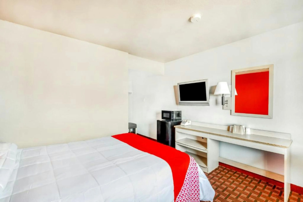 OYO Hotel Houston Southwest I-69