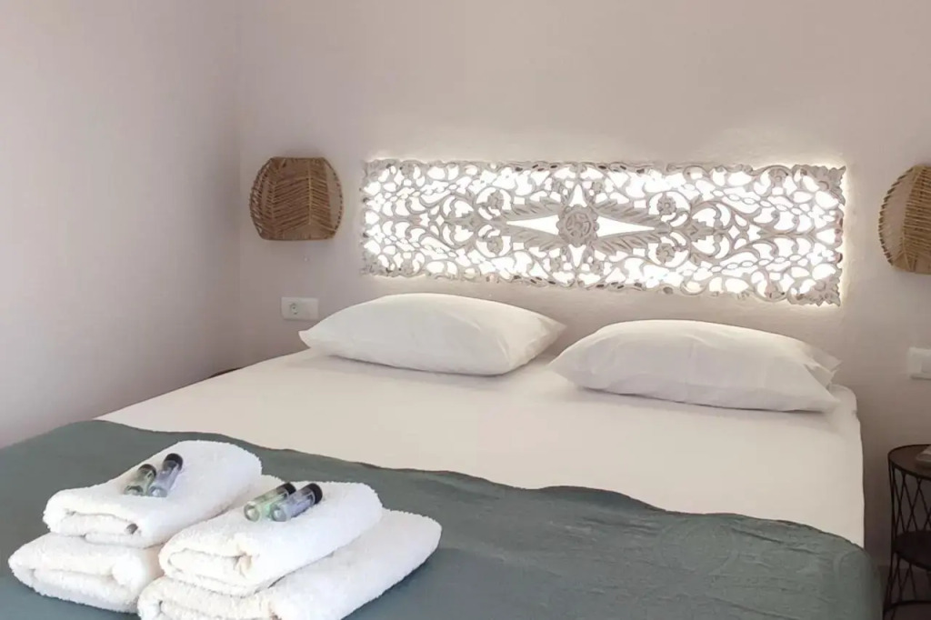Niki Apartments