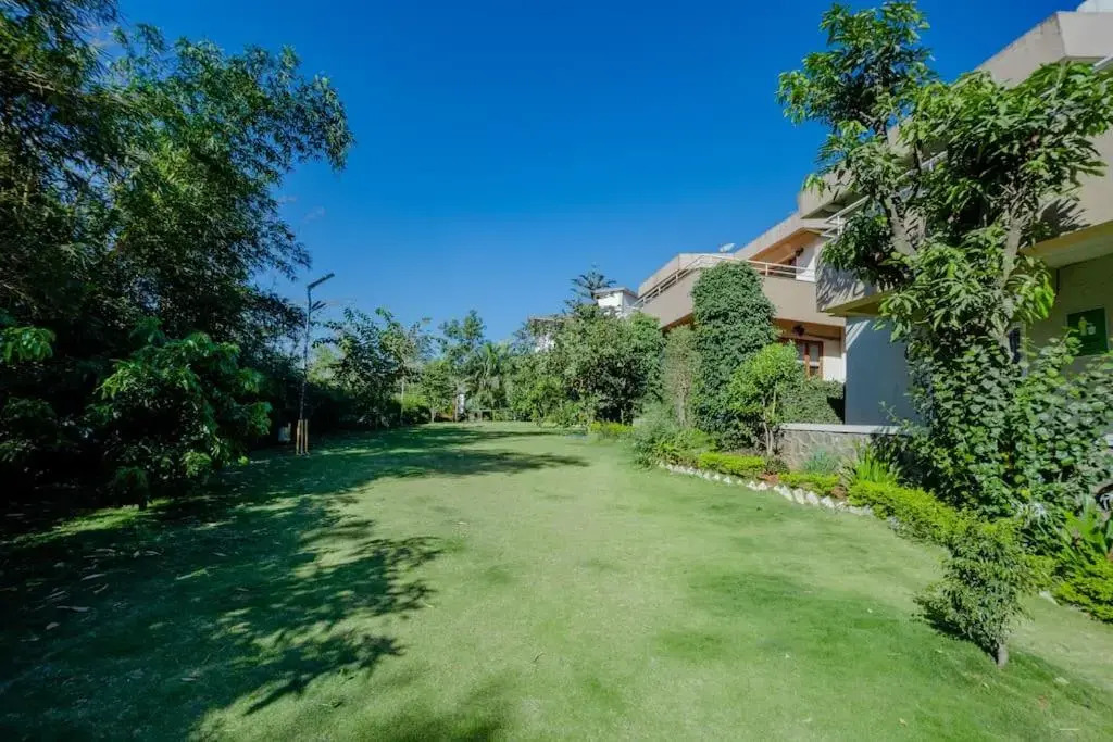 Par-X Mist View 9A Garden Villa 3BHK