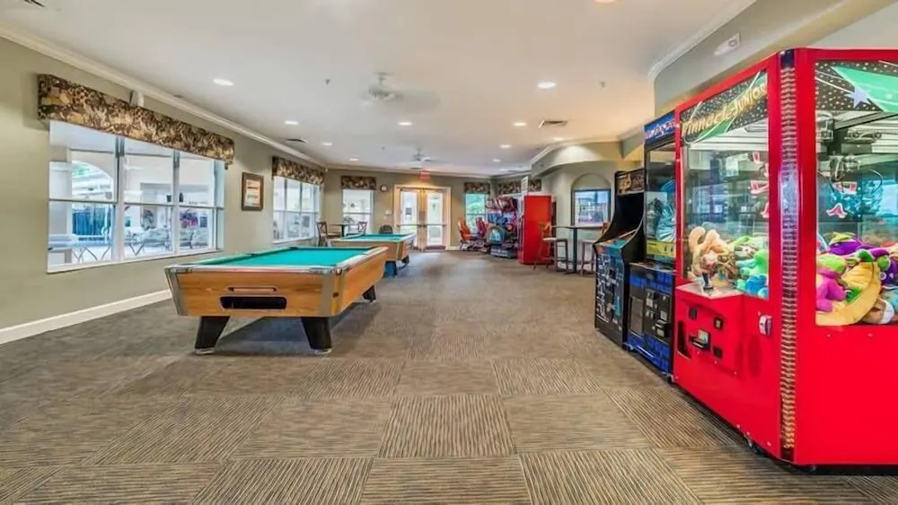 Vibrant Home With Spacious Pool Home and Free Waterpark! #5wh723