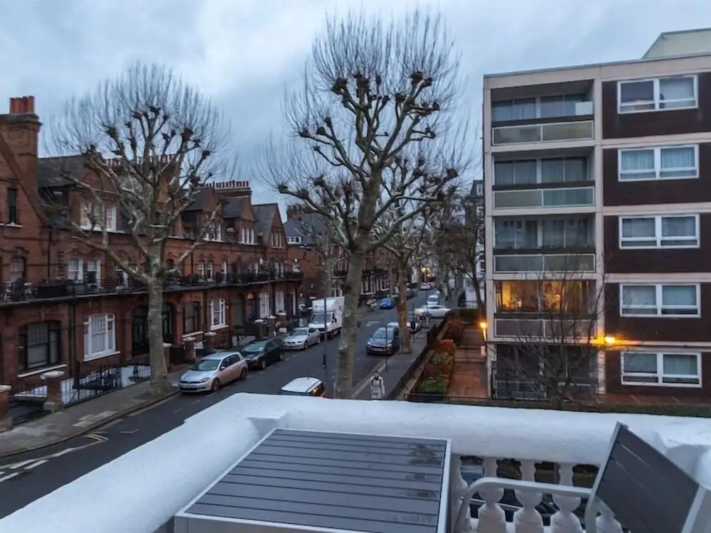 Spacious Centrally Located One Bed