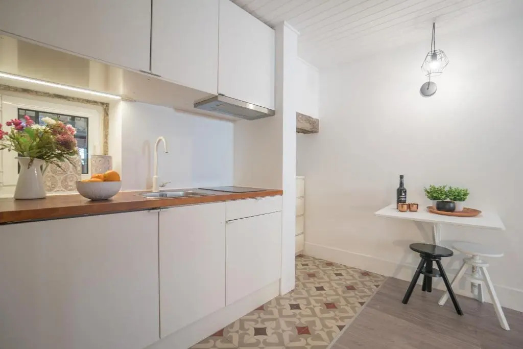 Rose Apartments