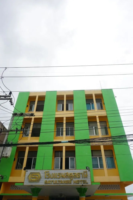 โรงแรมสตูลธานี satun tanee hotel