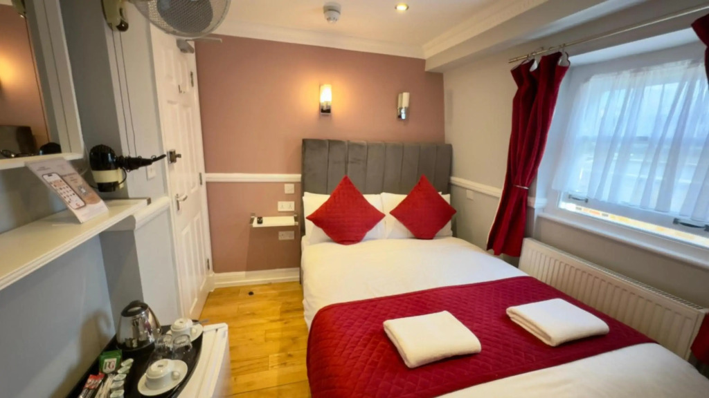Classic Hyde Park Hotel