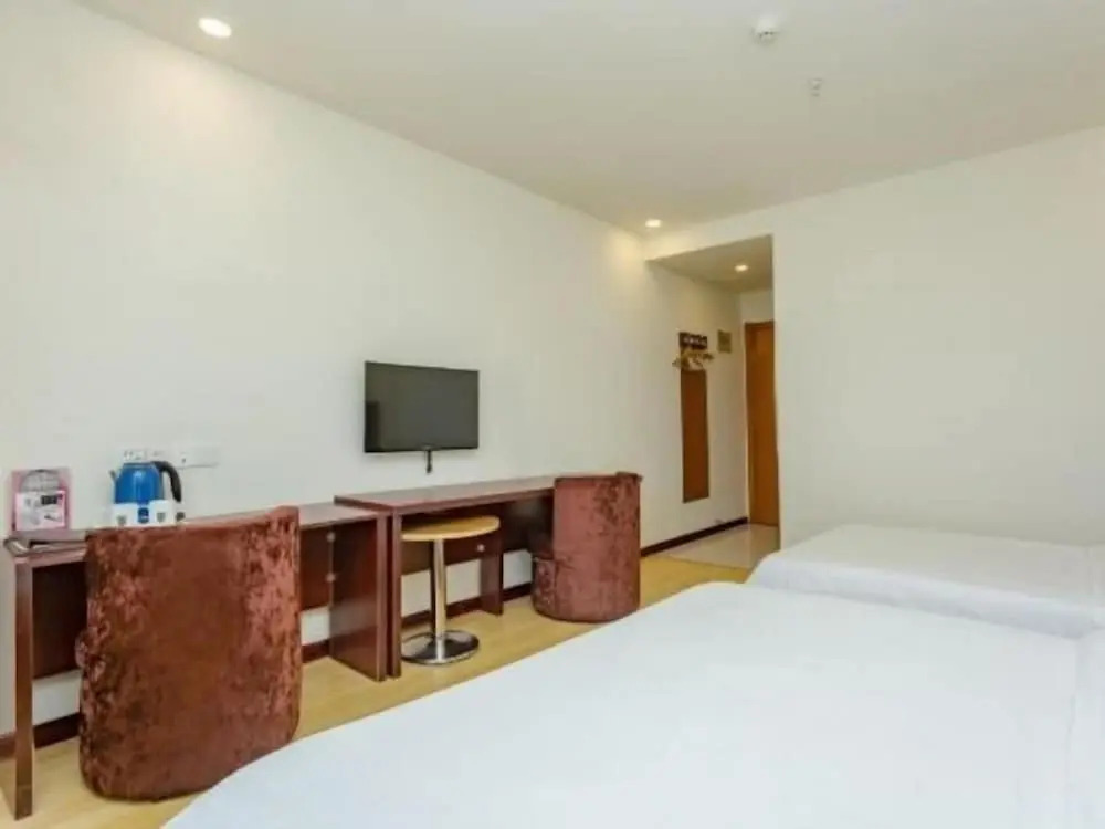 GreenTree Alliance Jinan Licheng Town Yaohua Road Yaoqiang Airport Hotel