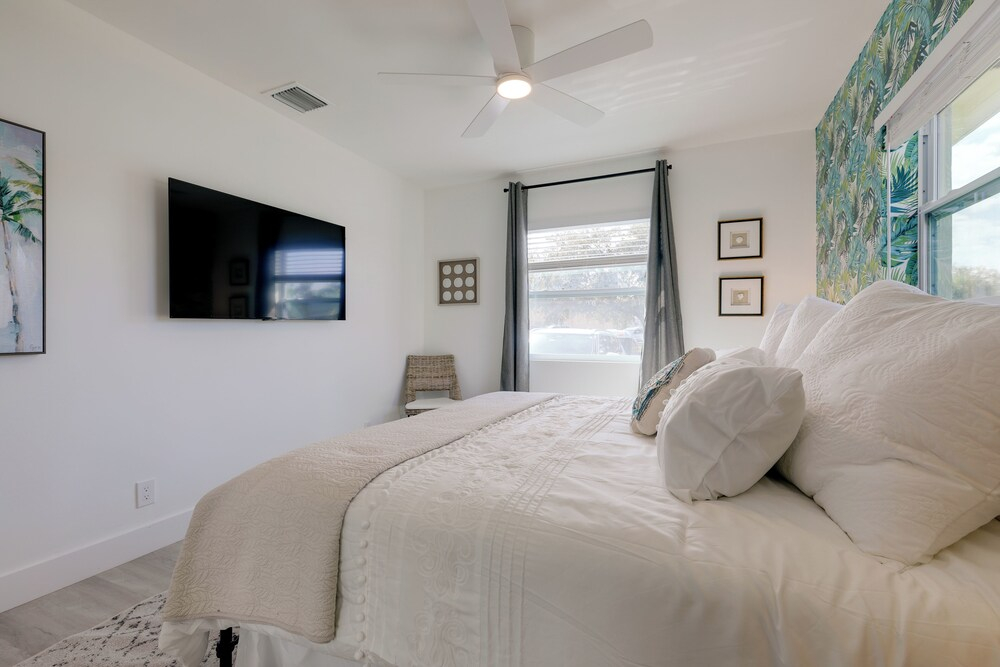 Intracoastal Getaway! North Palm Beach Apartment