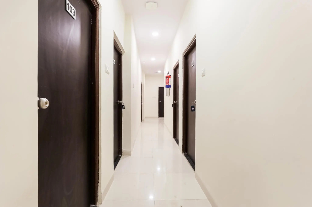 OYO Flagship 30861 Hotel Velocity Vijay Nagar